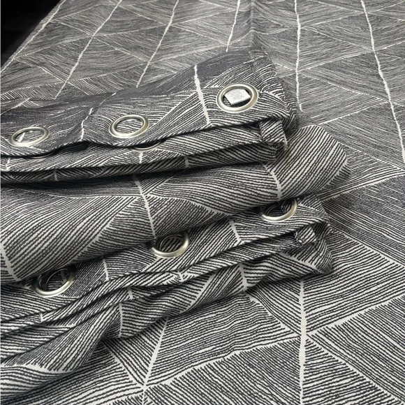 Four heavy duty black and white project 62 blackout curtains - Picture 5 of 10